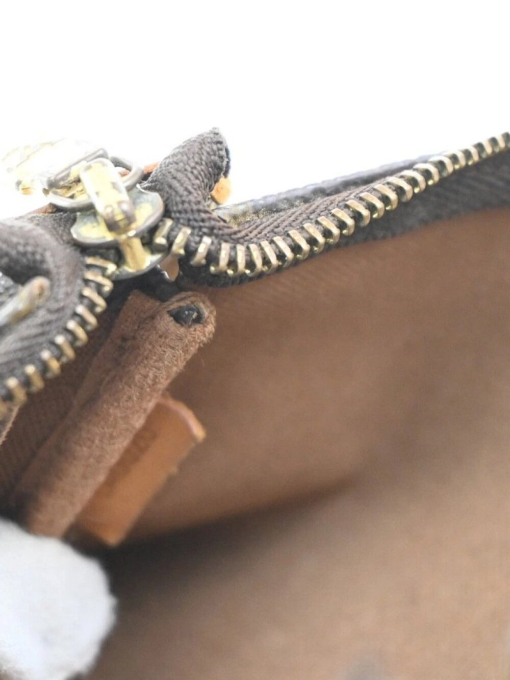 LOUIS VUITTON Pochette Accessoires Hand Bag Monogram Leather BN M51980 85MA488 - Picture 13 of 16